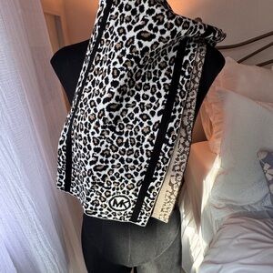 Michael Kors Black and Cream Patterned Scarf